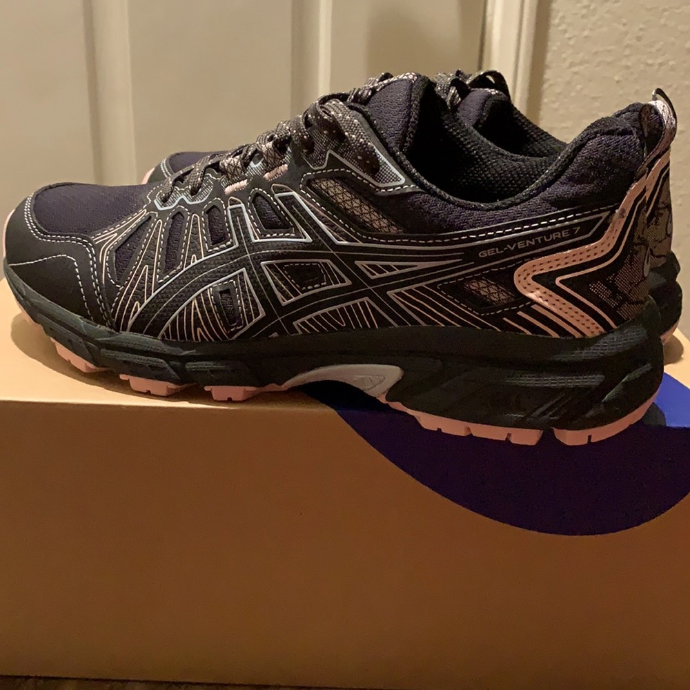 ASICS (Wide) - Picture 4 of 4